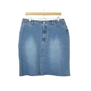 GLORIA VANDERBILT 90's Pin Stripped Denim Skirt